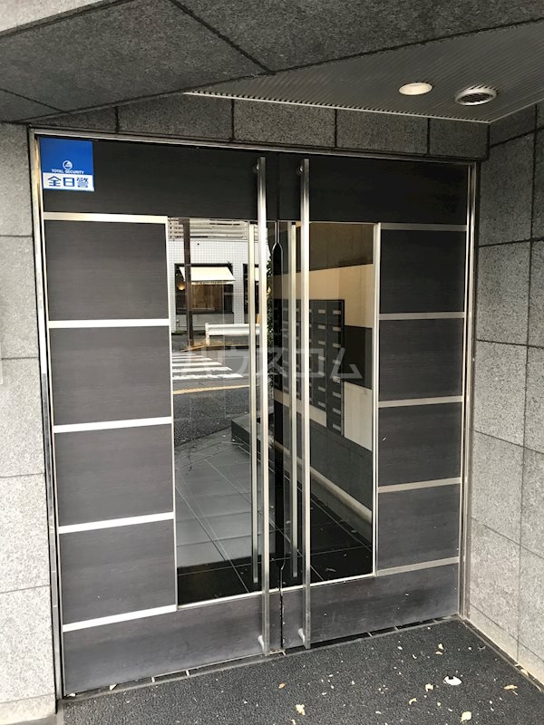 14/22 エントランス