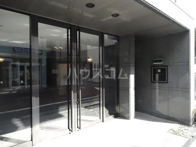 5/5 エントランス