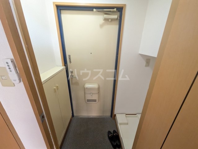 14/30 玄関