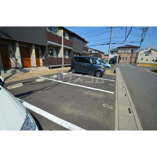 2/6 駐車場