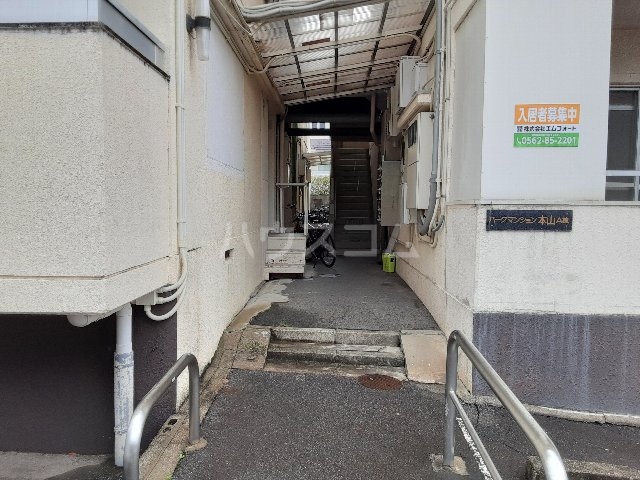 15/25 エントランス