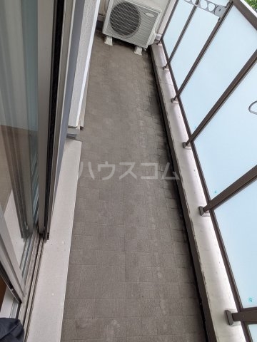 19/25 バルコニー