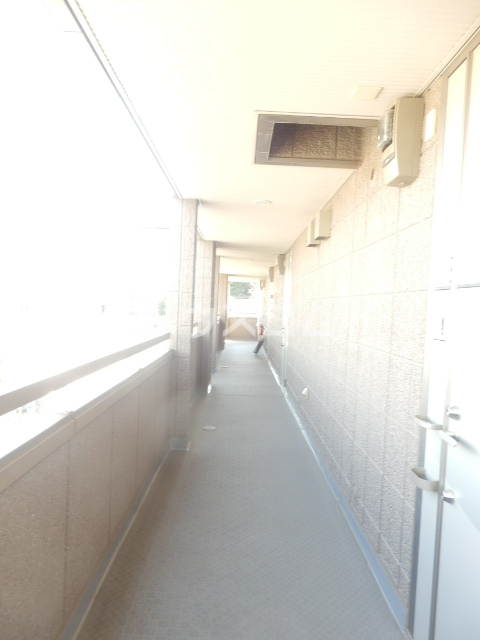 18/27 バルコニー