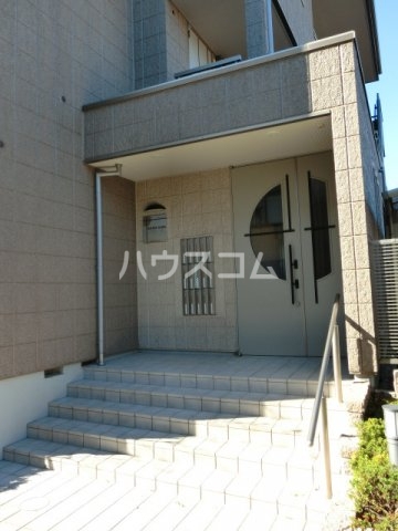 20/27 エントランス