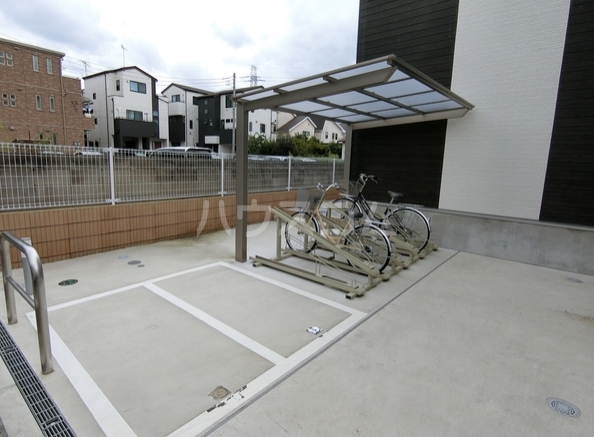 2/4 駐車場