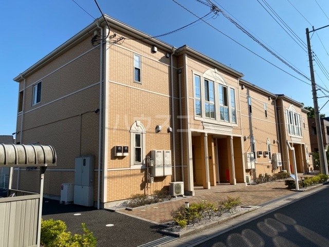 22/25 エントランス