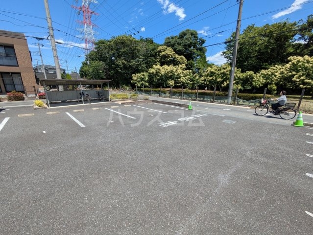 3/7 駐車場