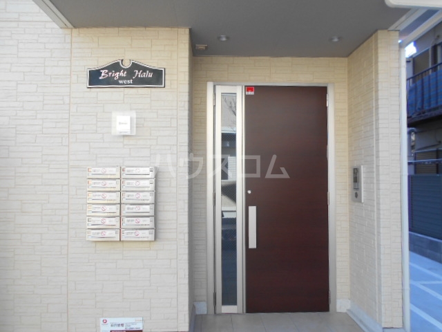 21/29 エントランス