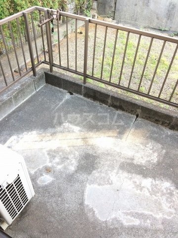 18/27 バルコニー