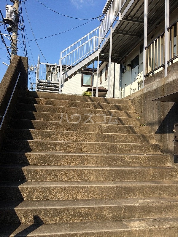 21/27 エントランス