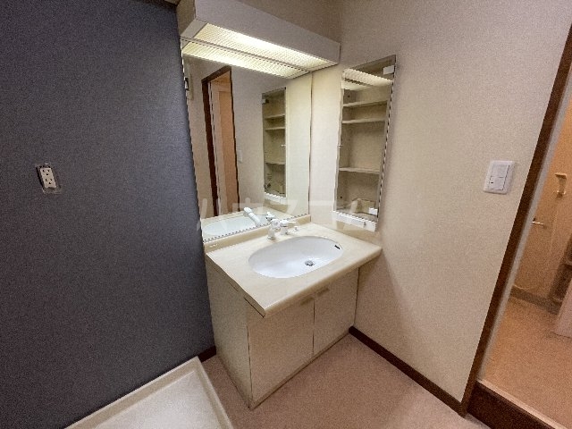 18/30 洗面
