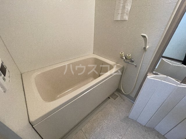 14/30 浴室