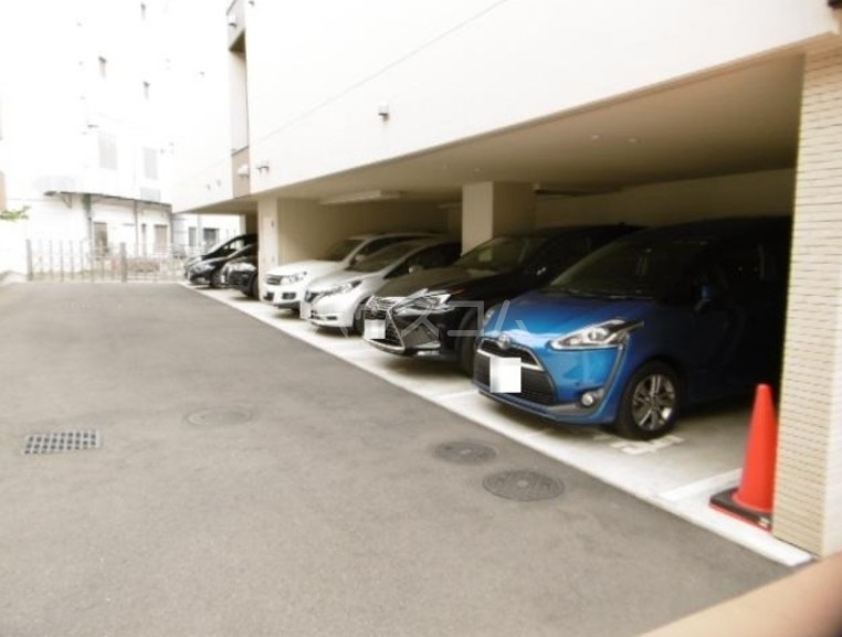 15/20 駐車場