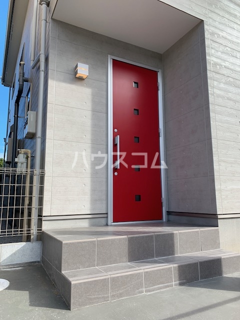 22/26 エントランス