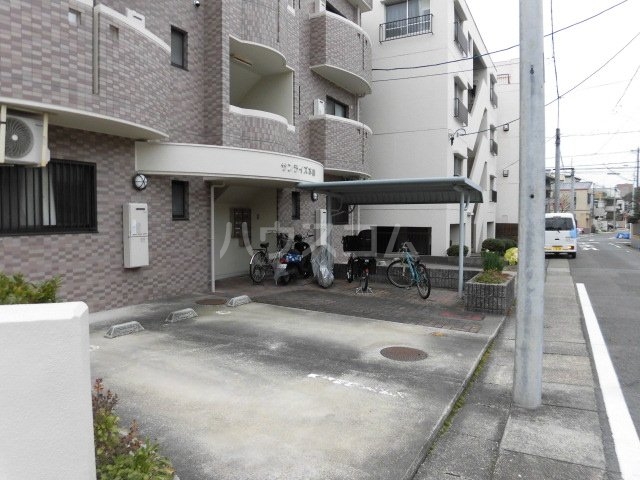 4/12 駐車場
