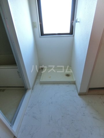 27/30 エントランス