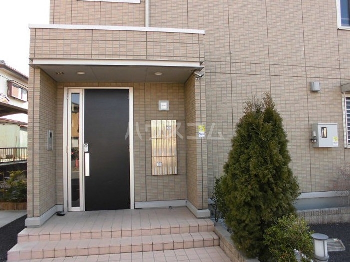 18/29 エントランス