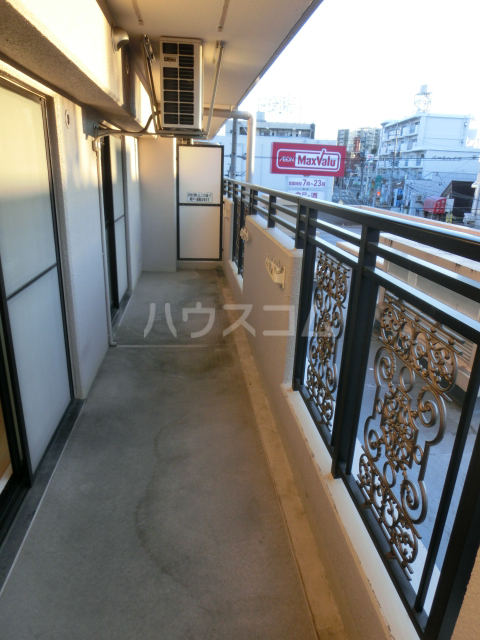 19/30 バルコニー