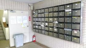 14/15 エントランス