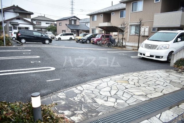 21/30 駐車場