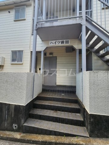 23/28 エントランス