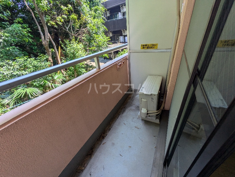 13/22 バルコニー