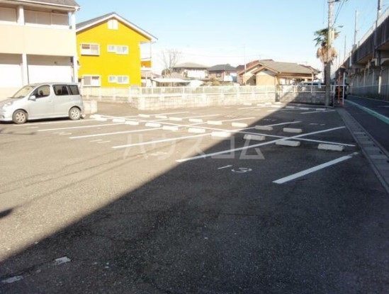 18/29 駐車場