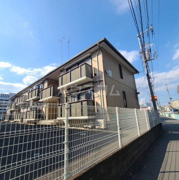 13/17 エントランス