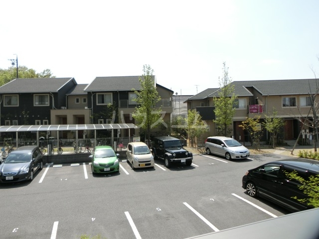 20/27 駐車場