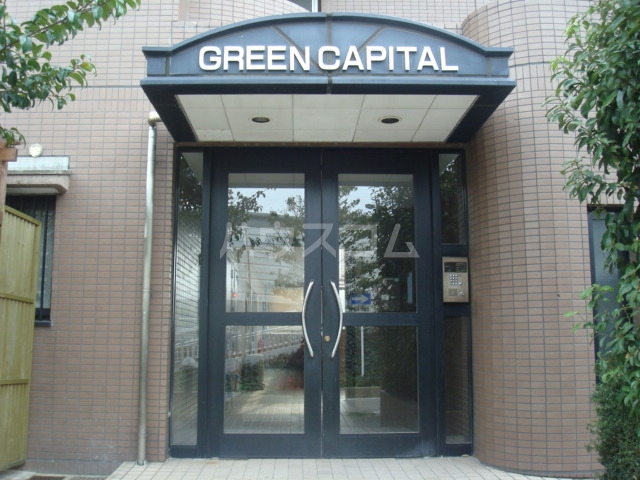 19/26 エントランス