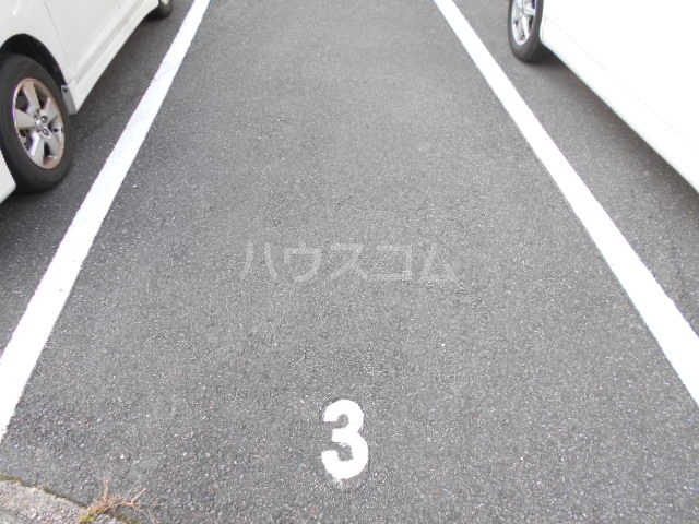 20/27 駐車場