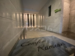 15/23 エントランス