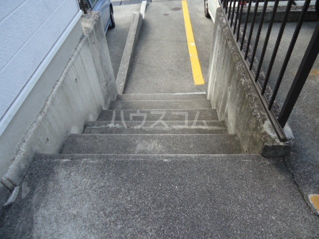 20/26 エントランス