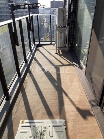 19/30 バルコニー