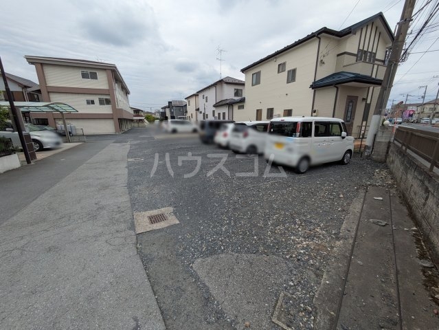 23/30 駐車場