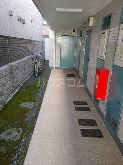 15/23 エントランス