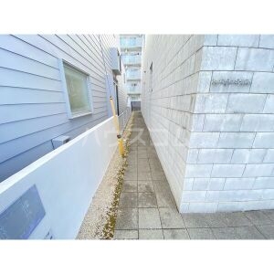2/3 エントランス