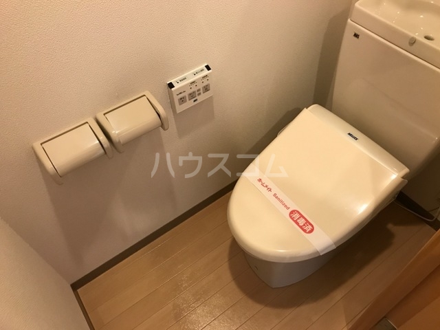 14/27 トイレ