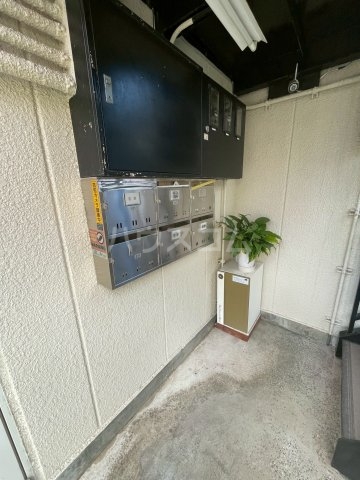 21/28 エントランス