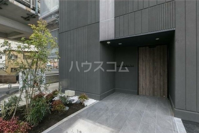 17/27 エントランス