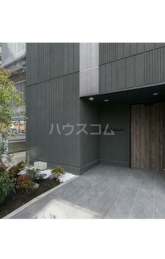 13/23 エントランス