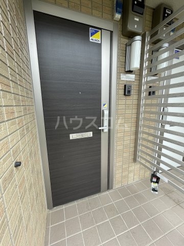 3/4 エントランス