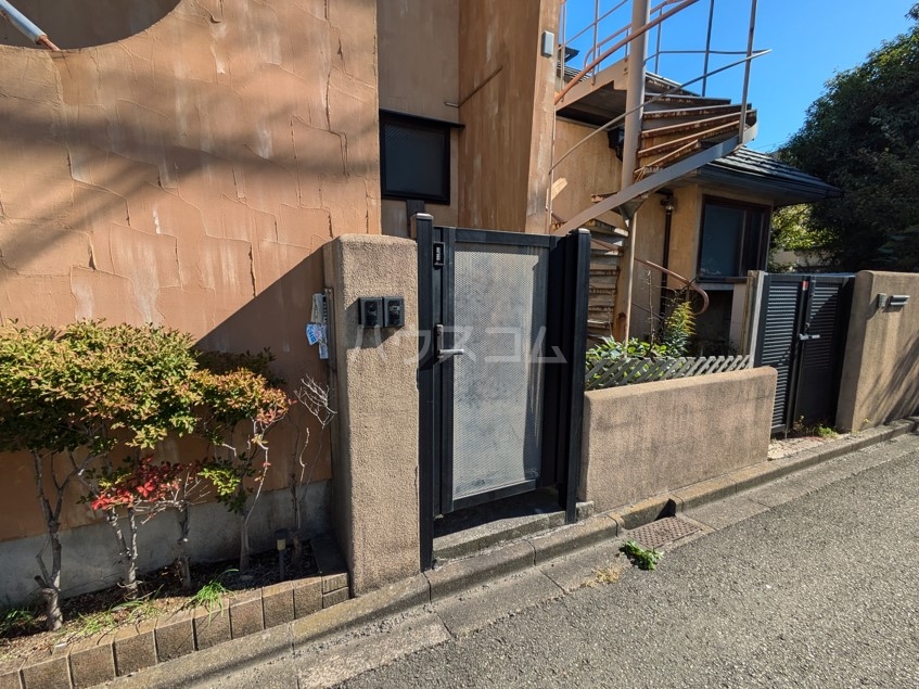 2/10 エントランス