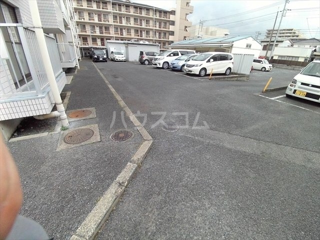 3/7 駐車場