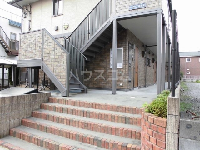 21/29 エントランス