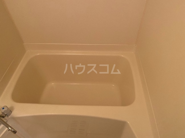 13/30 浴室