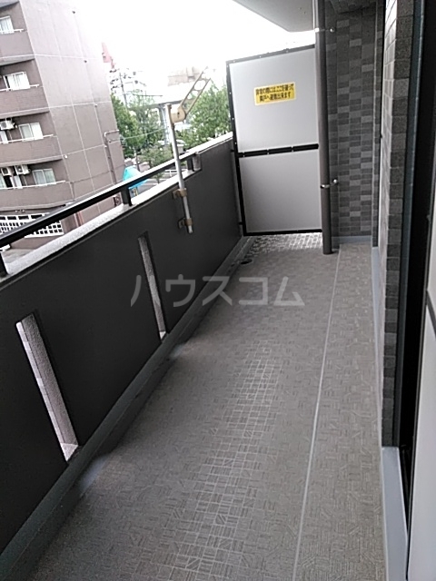 20/30 バルコニー