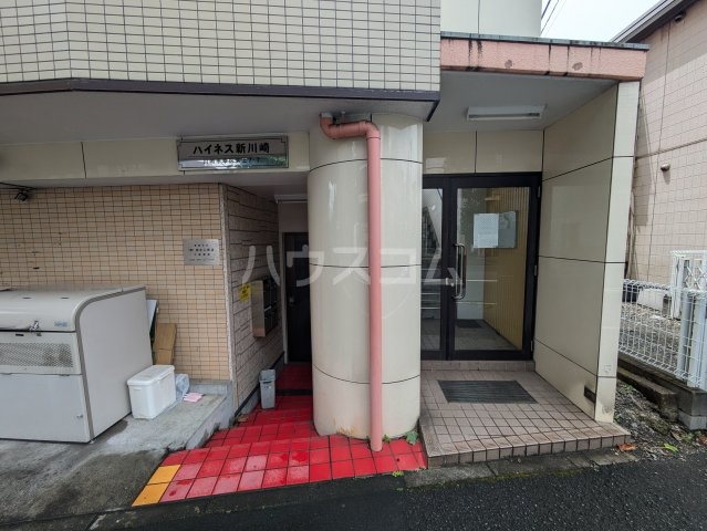 26/30 エントランス