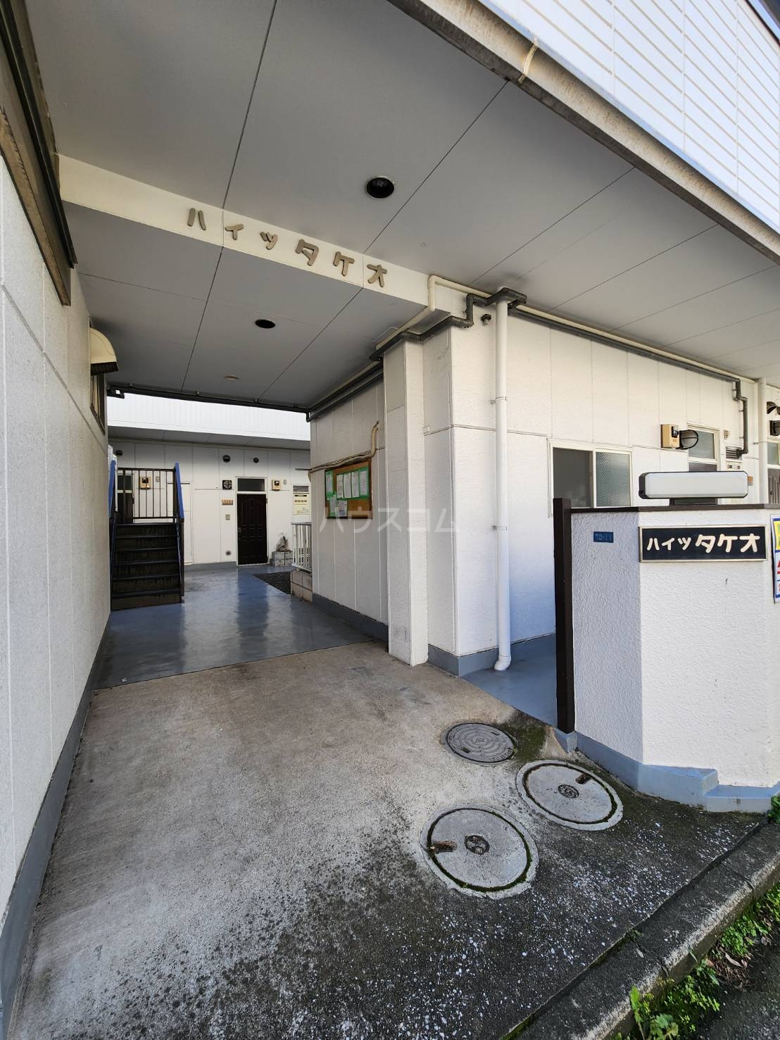 3/4 エントランス