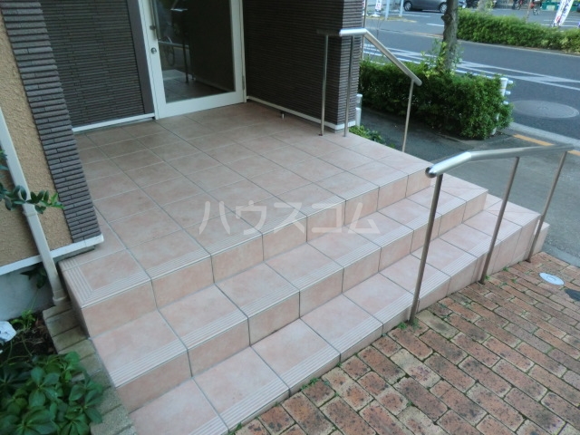 2/10 エントランス